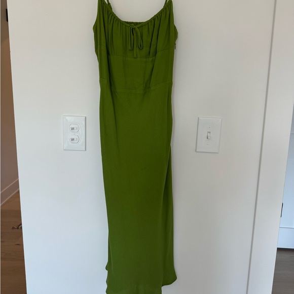 Aritzia Wilfred Midi Dress - Picture 2 of 3